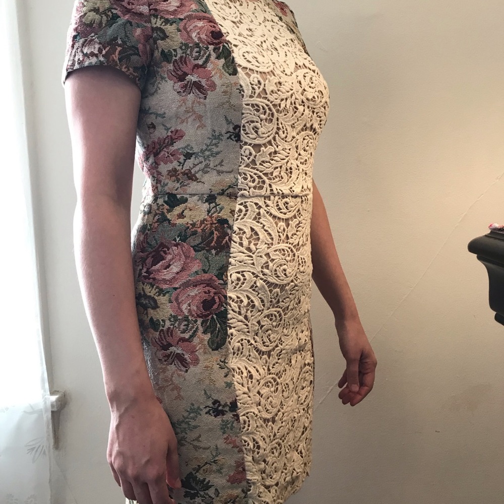 Dress - Picture 3 of 4